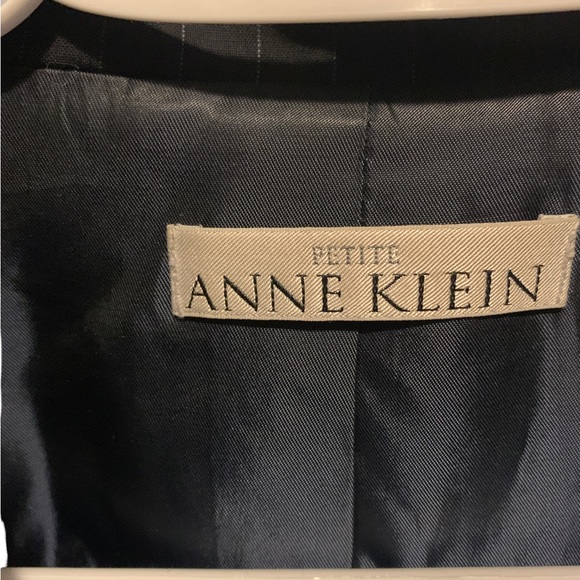 Vintage Anne Klein Brown thin-stripped petite jacket, lined, medium - Picture 10 of 10